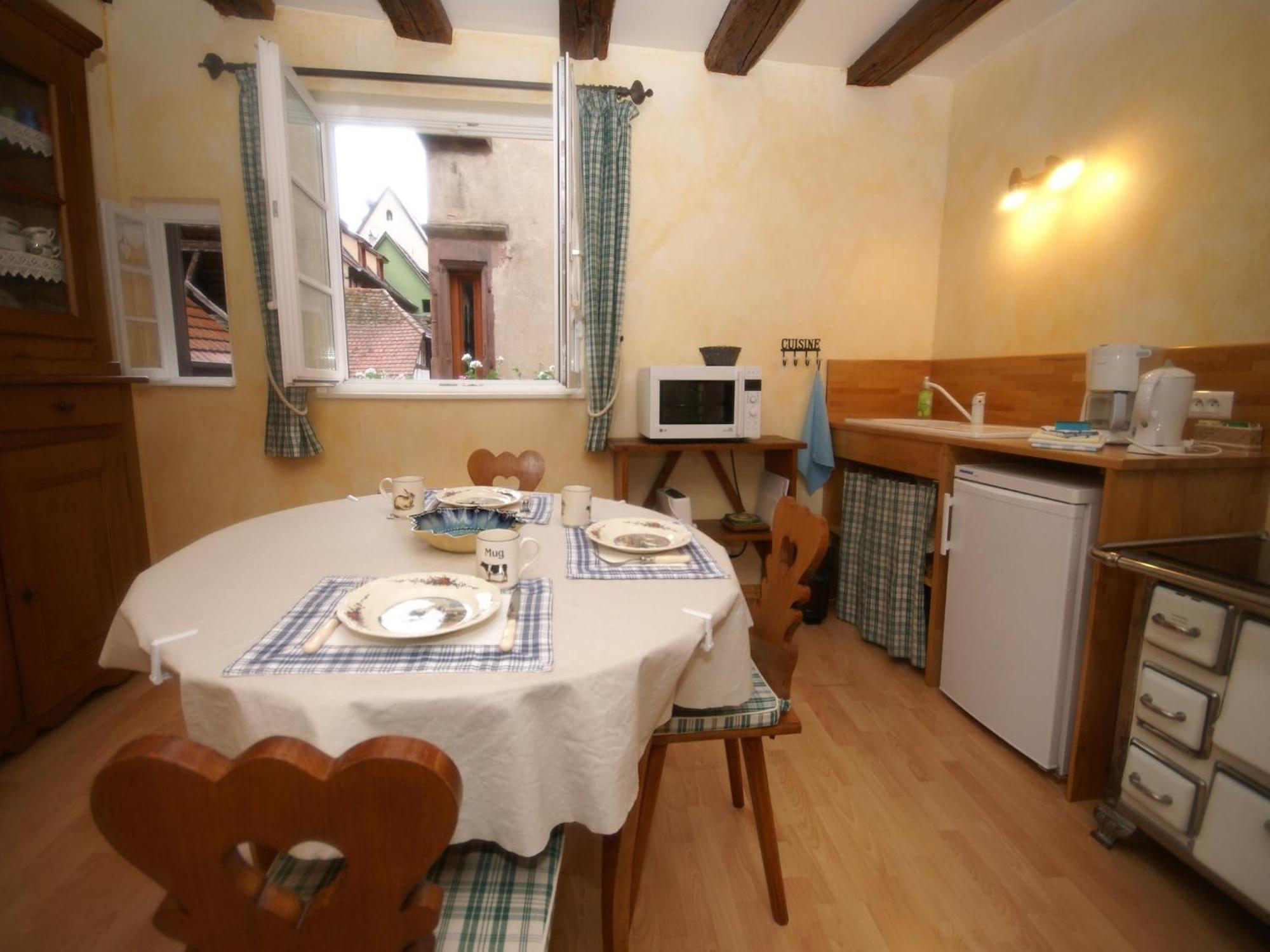 An Apartment In A 17Th Century Wine Grower S House Riquewihr Extérieur photo