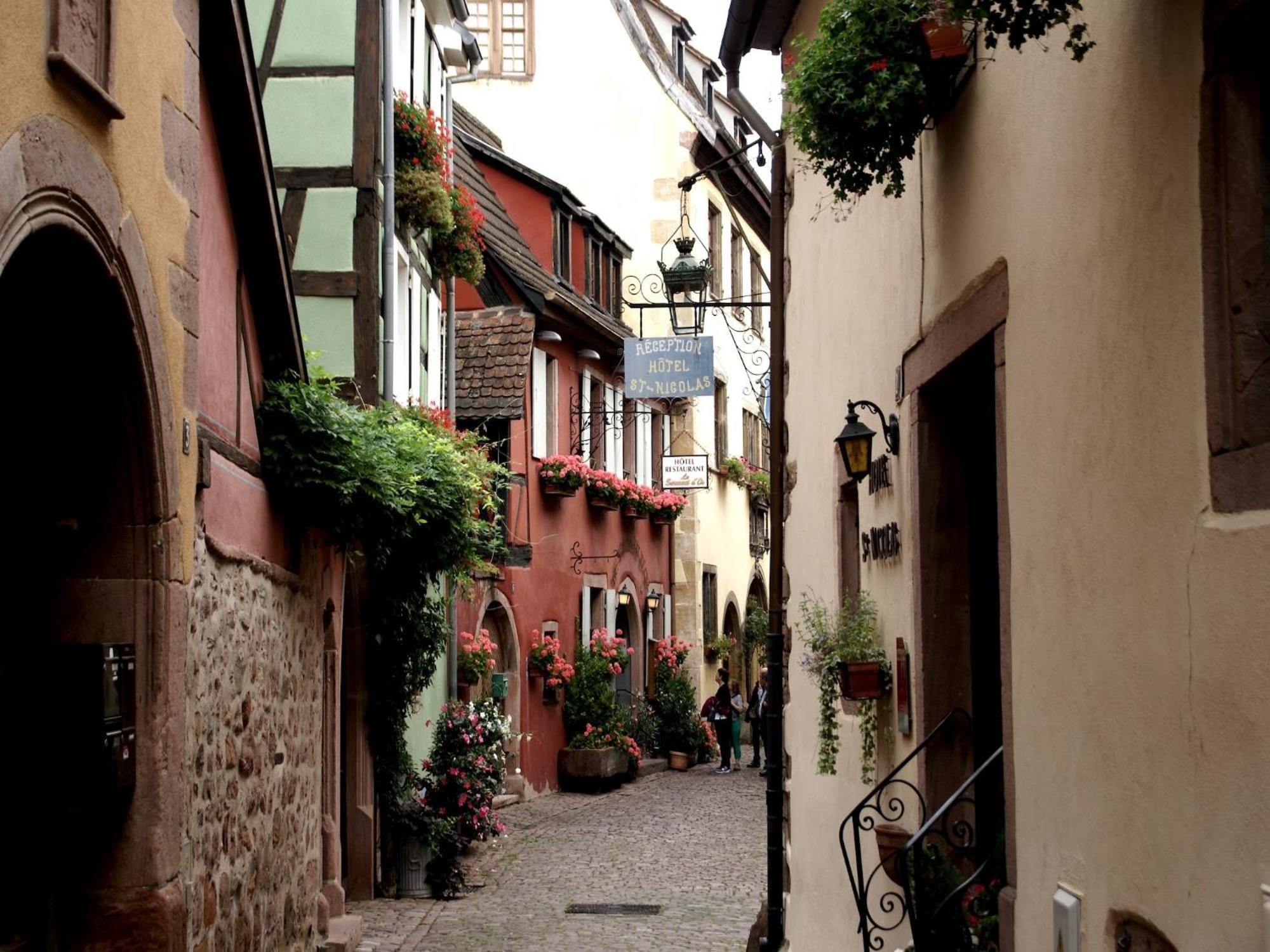 An Apartment In A 17Th Century Wine Grower S House Riquewihr Extérieur photo